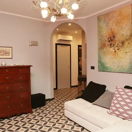 Jeans Luxury House Apartment Genoa