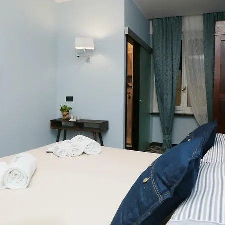 Jeans Luxury House Генуя